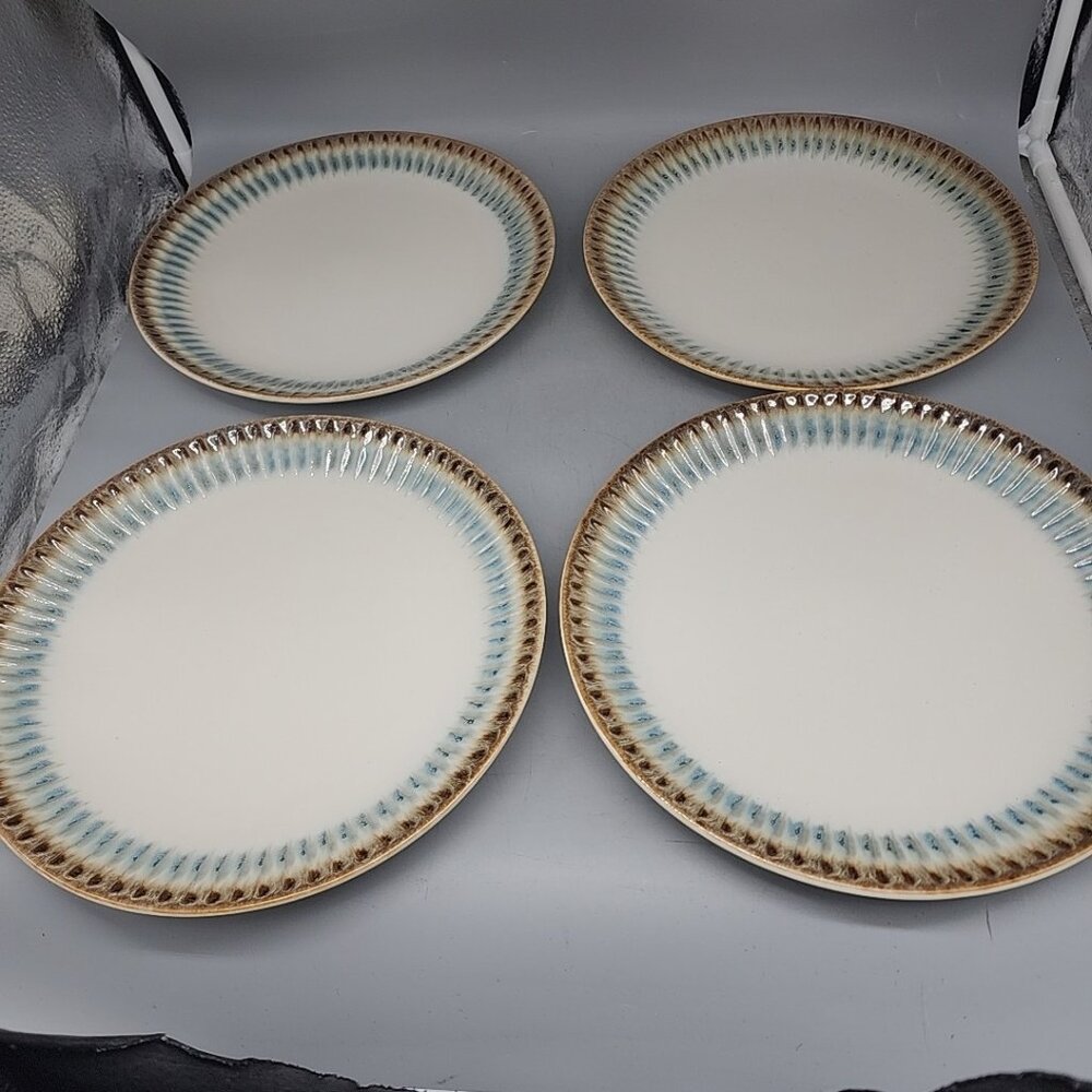 Laurie Gates mid century inspired cream blue stoneware Dinner plates set of 4